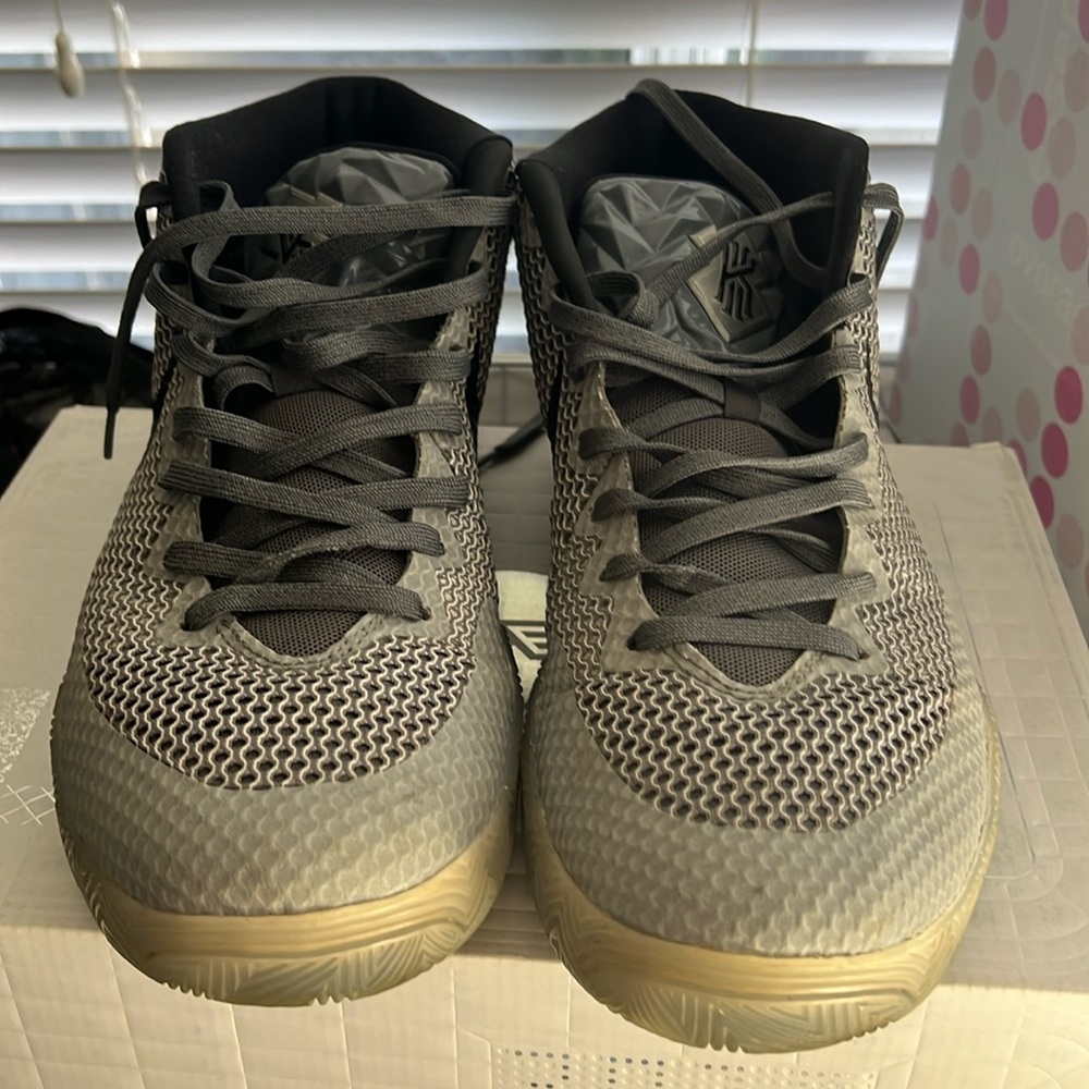 Used Nike Kyrie 1 AS size 11 in men